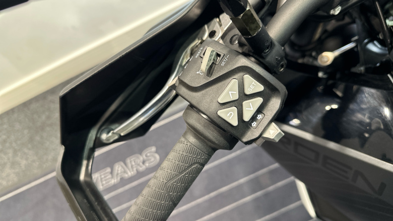 Husqvarna Norden 901 (24MY)